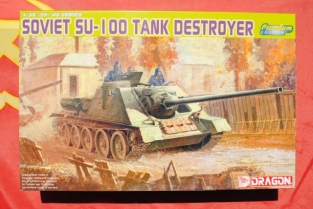 DML6359 SOVIET SU-100 TANK DESTROYER